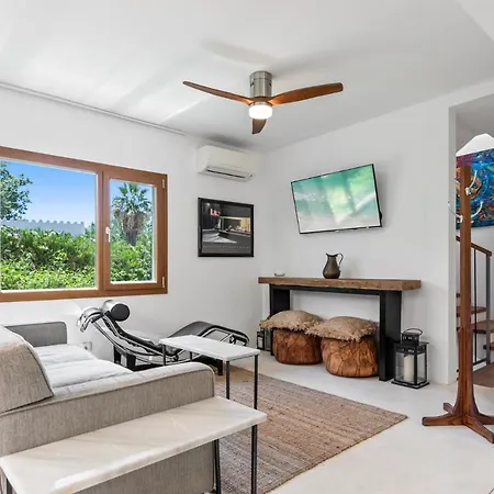 Outstanding, Luxury 4-bedroom In Marbella