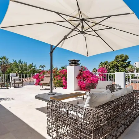 Villa Outstanding, Luxury 4-bedroom In Marbella