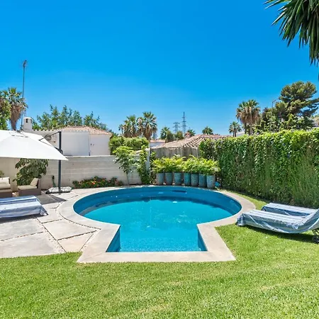 Outstanding, Luxury 4-bedroom In * Marbella